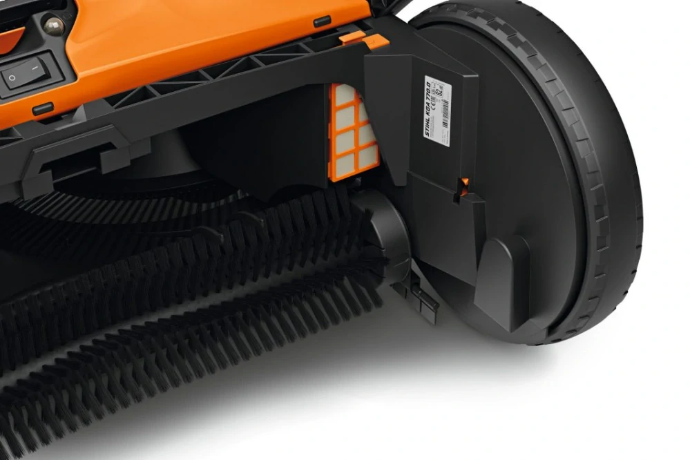 Akumulátorový zametací stroj STIHL KGA 770