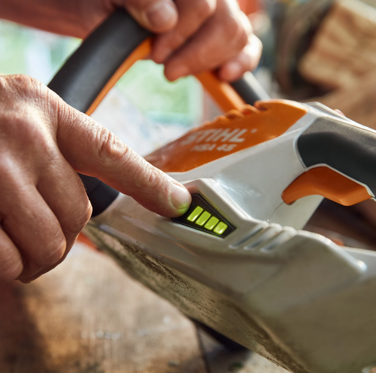 Akumulátorové záhradné nožnice-STIHL HSA 45