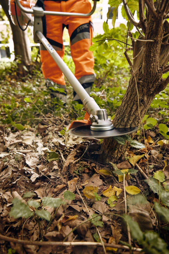 Profesionálny benzínový krovinorez STIHL FS 561 C-EM