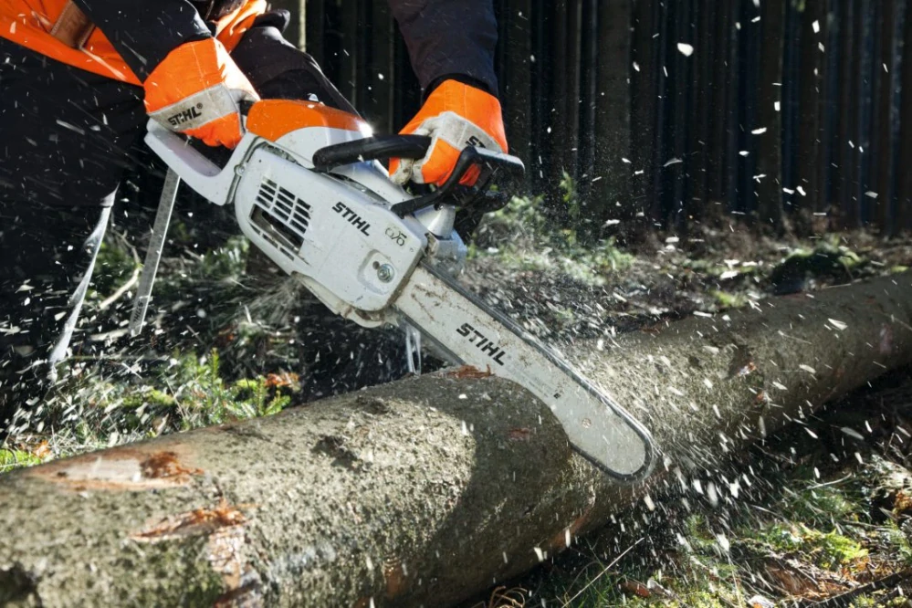 Motorová píla STIHL MS 201 C-M
