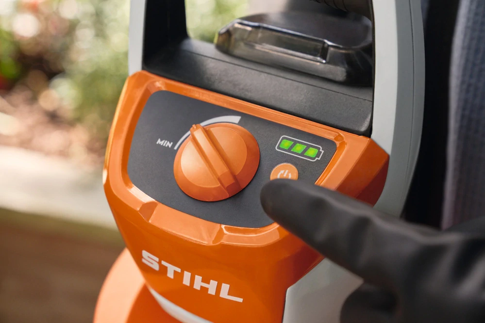 Akumulátorový tlakový postrekovač STIHL SGA 30 set s AS2+AL1