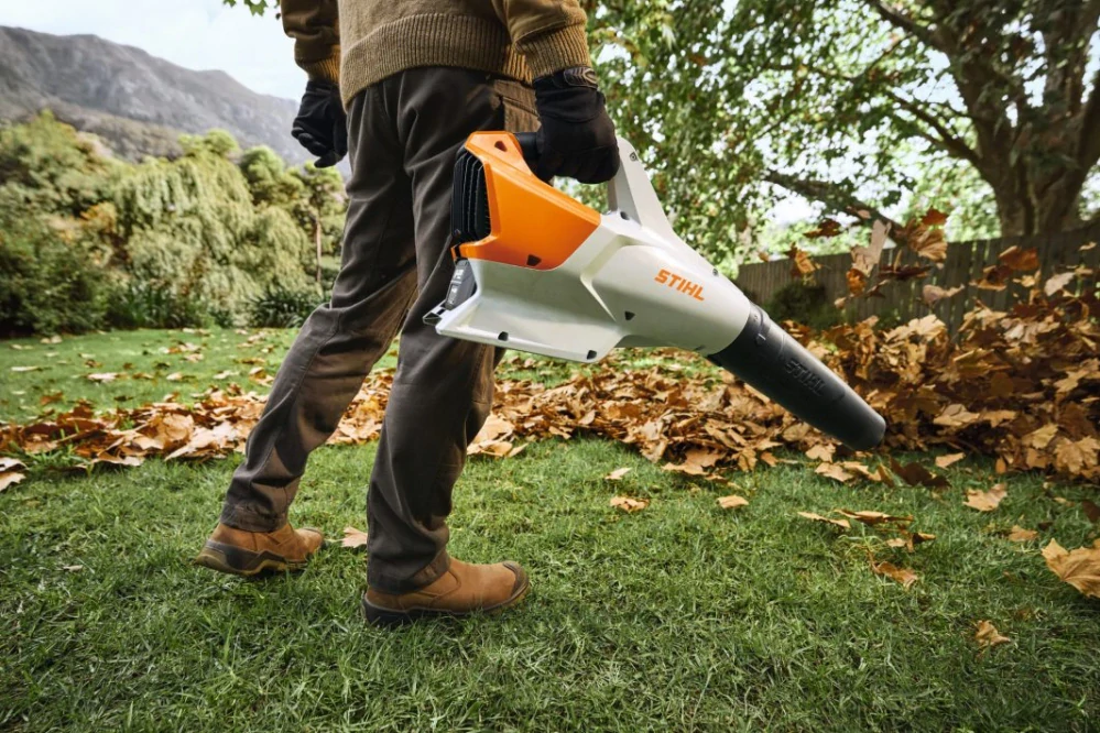 Akumulátorový fúkač STIHL BGA 110
