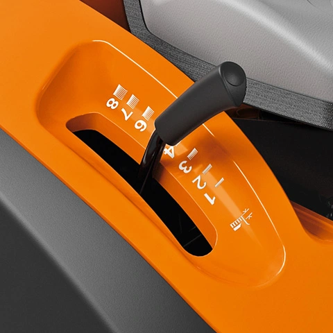 Záhradný traktor-STIHL-RT-6127.1 ZL