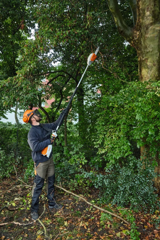 Akumulátorová vyvetvovacia píla-STIHL HTA 66