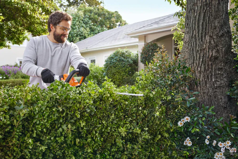 Akumulátorové záhradné nožnice STIHL HSA 40, SET S 2X AS2 + AL 101