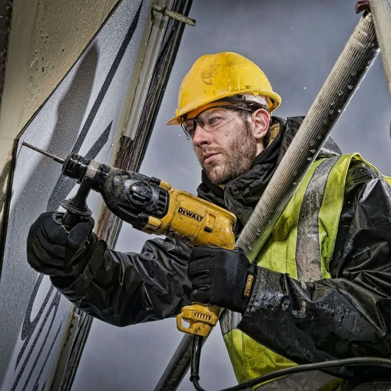 Príklepová vrtačka SDS+2,0J 710W, DEWALT DS25033K-QS