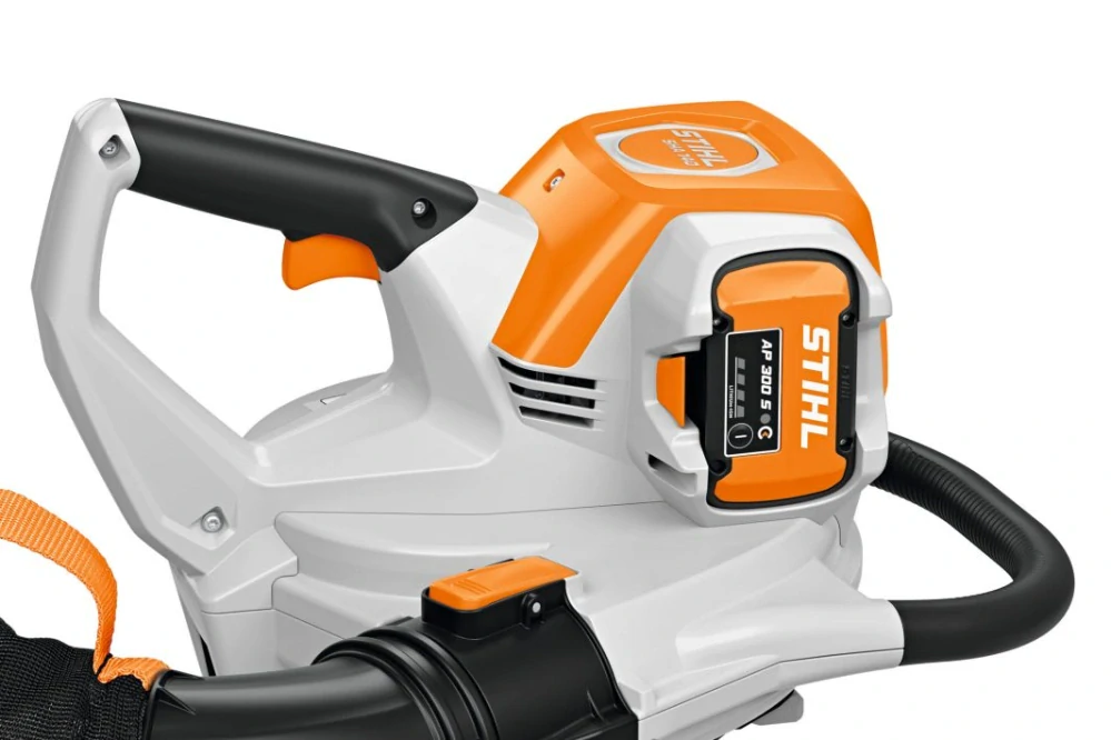 Akumulátorový vysávač a drvič STIHL SHA 140