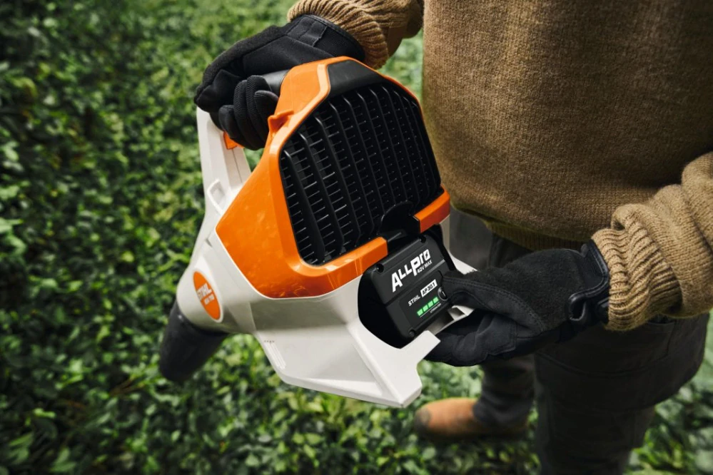 Akumulátorový fúkač STIHL BGA 110