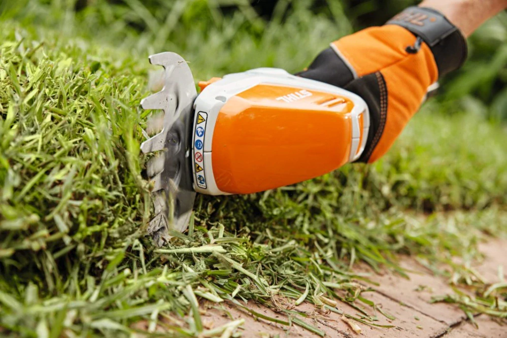 Akumulátorové záhradné nožnice-STIHL HSA 26