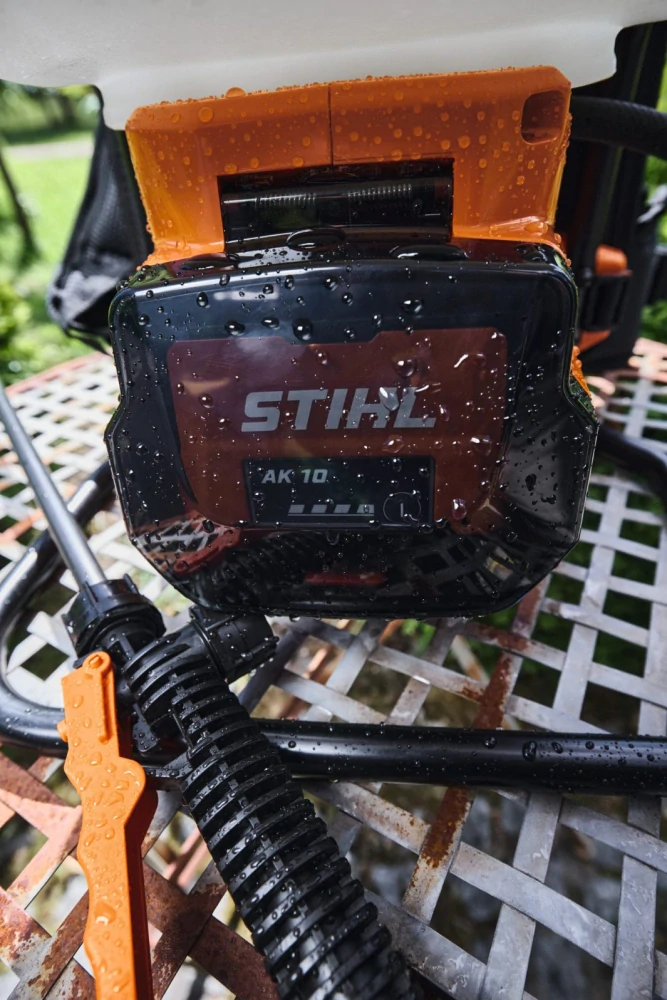 Akumulátorový čistič STIHL SGA 60 set s 2 x AK10+AL101