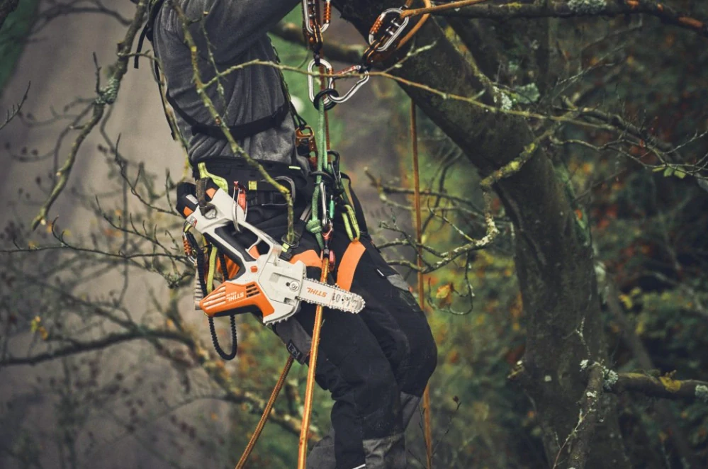 Akumulátorová reťazová píla STIHL GTA 40 SET