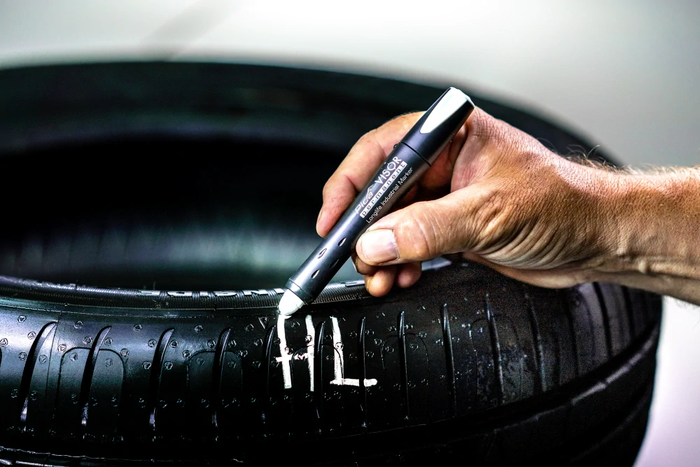 Stavebný pastelkový značkovač červený Pica VISOR