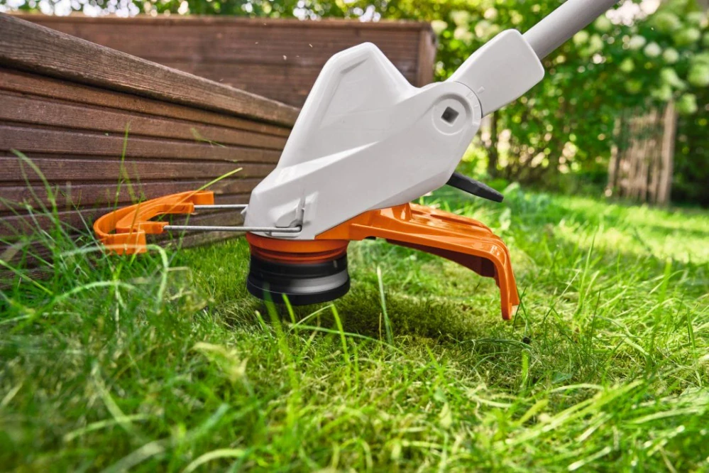 Akumulátorový vyžínač, AK Systém STIHL FSA 50
