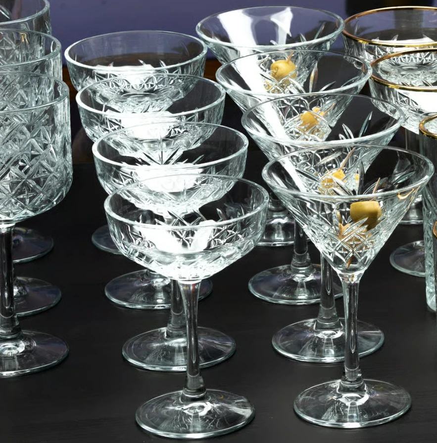 Sada 4 pohárov na martini Timeless 230ml PASABAHCE