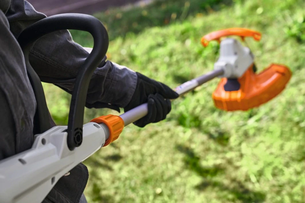 Akumulátorový vyžínač, AK Systém STIHL FSA 50