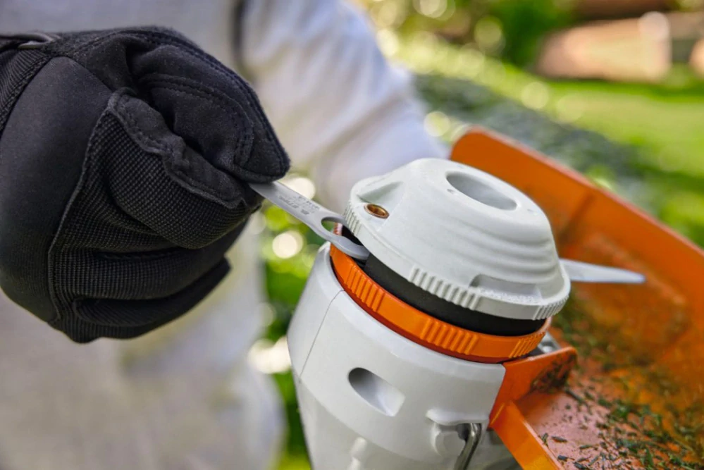 Akumulátorový vyžínač STIHL FSA 30, set s AS 2+AL 1