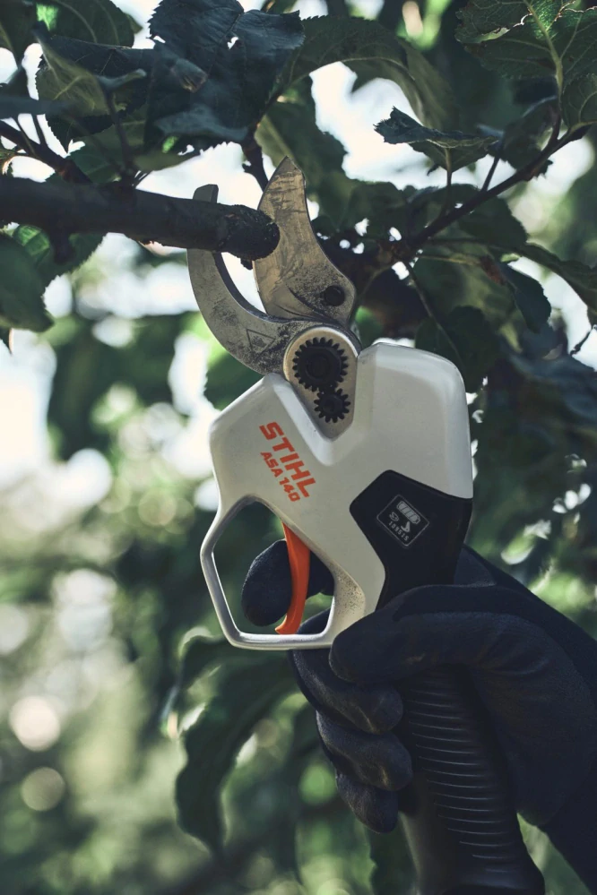 Akumulátorové záhradné nožnice STIHL ASA 140